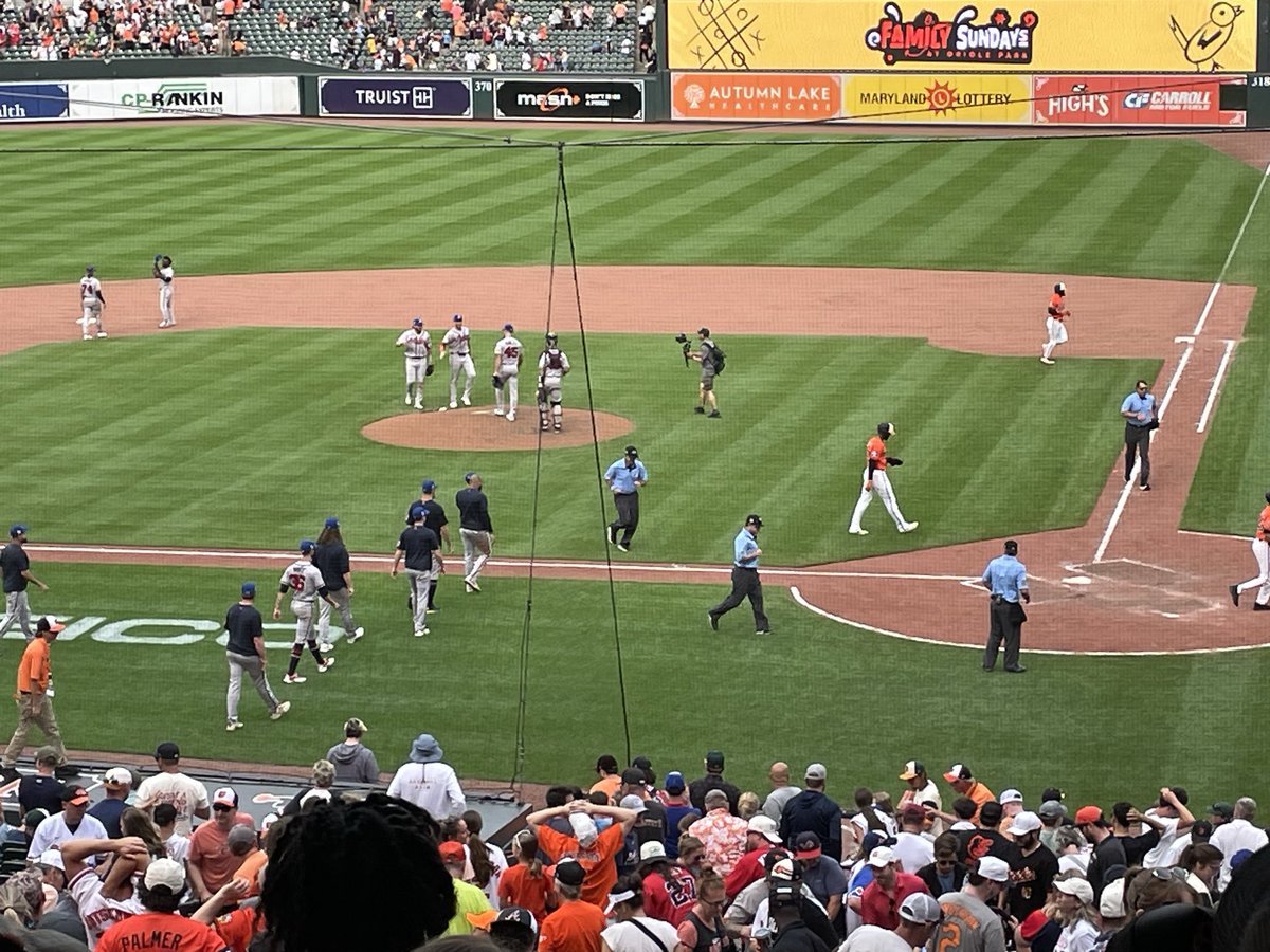 WNST's tweet photo. Luke: The Orioles had the bases loaded with nobody out in the bottom of the 10th and didn’t score. Atlanta plated one in the 11th, and that held up for a 3-2 victory to take the series.

Baltimore is 51-55 with six games to go until the trade deadline. https://t.co/nmvOTJB78d