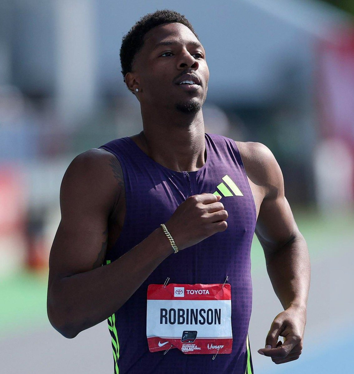 TrackGazette's tweet photo. Chris Robinson 🇺🇸 is the US men's 400mH Champion!!!

He stormed to a Personal Best (PB) of 47.61s to win his first national title in New York, winning by almost a second over James Smith II who ran a PB of 48.53s.

Caleb Dean came home in 3rd in 48.66s. https://t.co/lhEaBB0Cxt