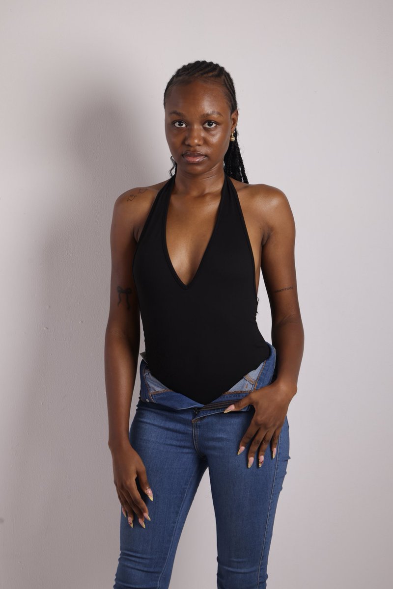sharrverse's tweet photo. Test Shoots 📸

Hey, I’m Sharon. 👋🏽

These are my first Polaroids! I’m a model passionate about fashion, beauty, and lifestyle campaigns, and I love bringing confidence and versatility to every shoot. ✨

Available for beauty, fashion, and commercial campaigns.

📩 Bookings: DM https://t.co/lPUeG7iWOK