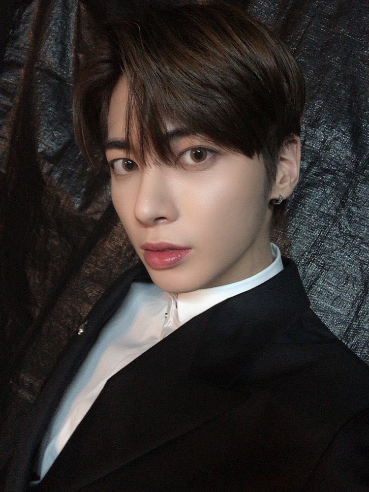 TH_meonji's tweet photo. 내가 좋아하는 강태현 셀카 타래 https://t.co/7Fvt6jy5Xb