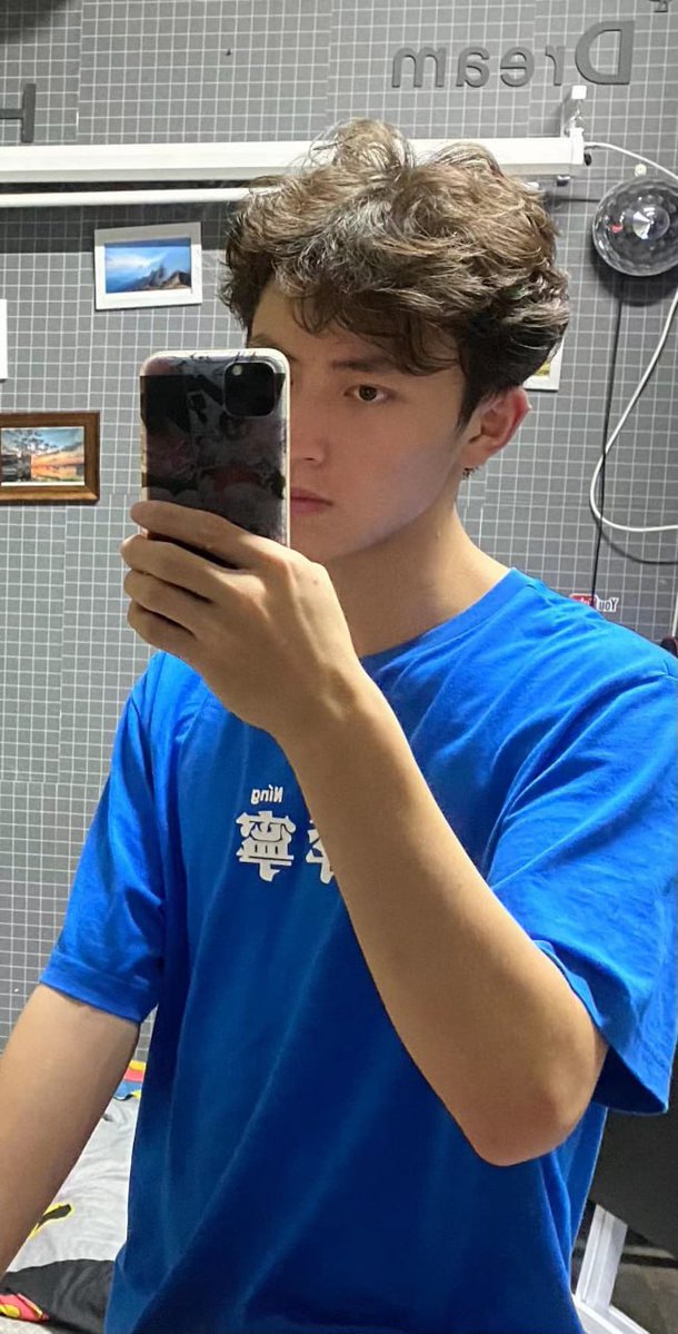 hhtt3529's tweet photo. 练完就是忍不住 想狠狠do #王者 #s #粗口 #手黑 #帅哥 https://t.co/ZnEROr4sWH