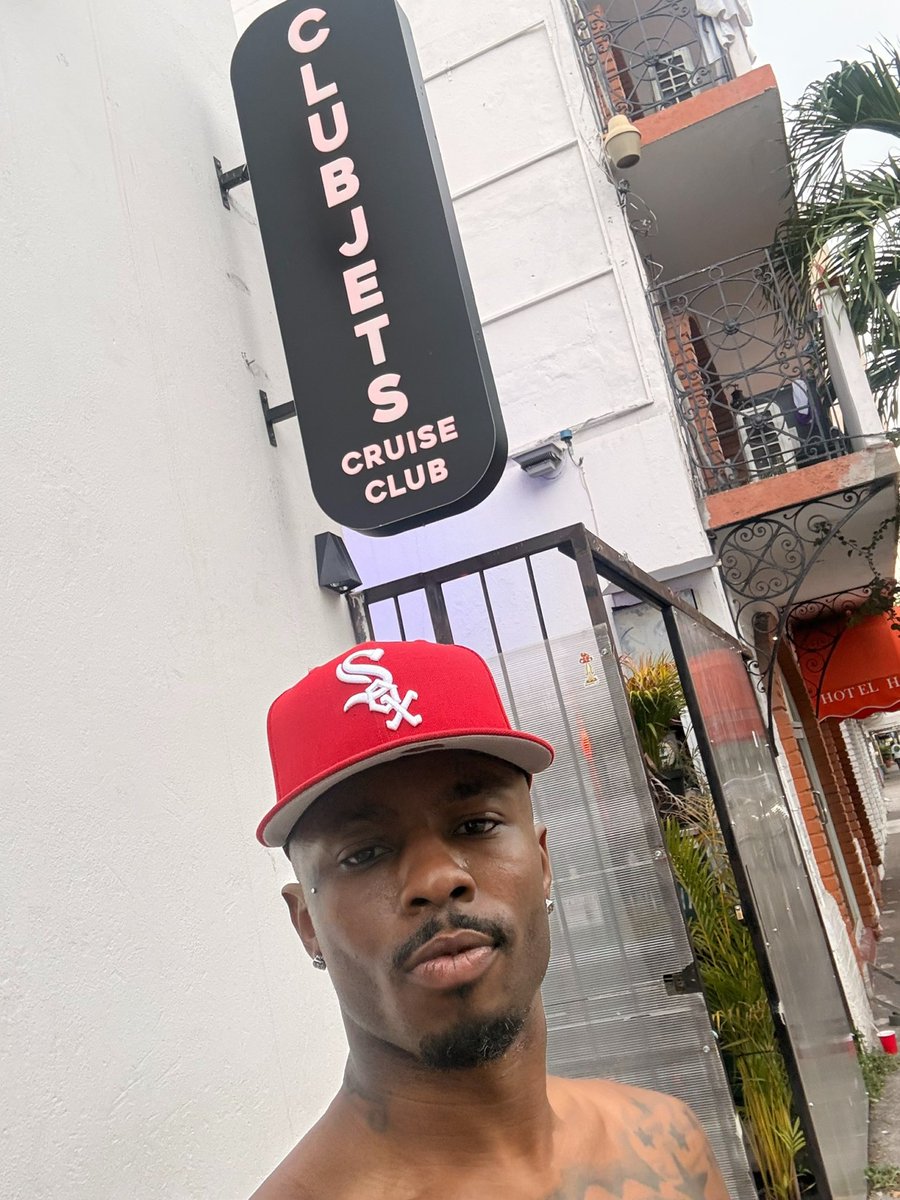 xaddycorvinusxx's tweet photo. Ayyyooo‼️ Freakfest PVR Mexico is a wrap‼️ Shoutout to the 250+ freaks that came through 💪🏽💪🏽 I was super nervous trying this in another country but you guys did not disappoint! THANK YOU THANK YOU THANK YOU ‼️And special shoutout to my hosts @yardiestyle2 &amp; @Vipxchocolate 😉 https://t.co/wIesN76hFT