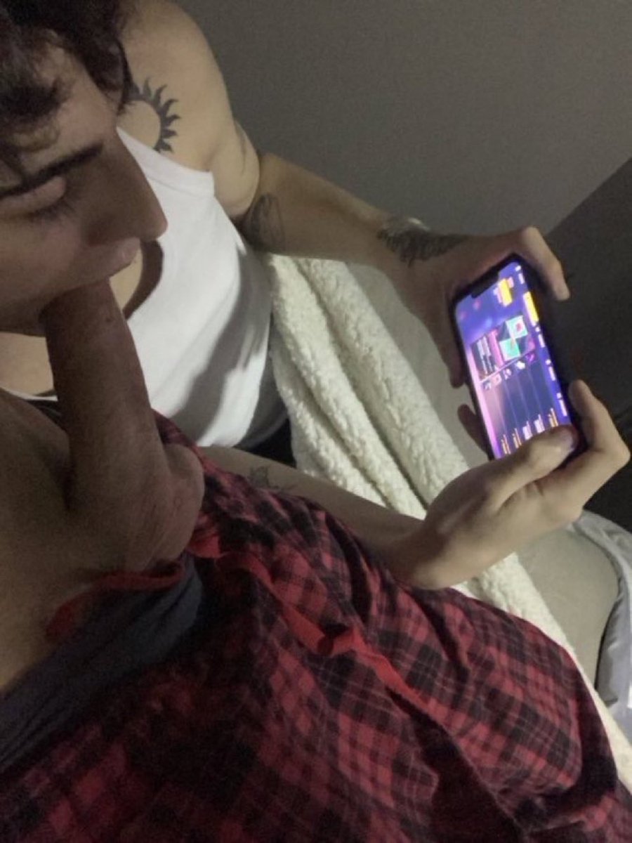 lilithcretini's tweet photo. dominguinho assim https://t.co/bjwxwb1o3V