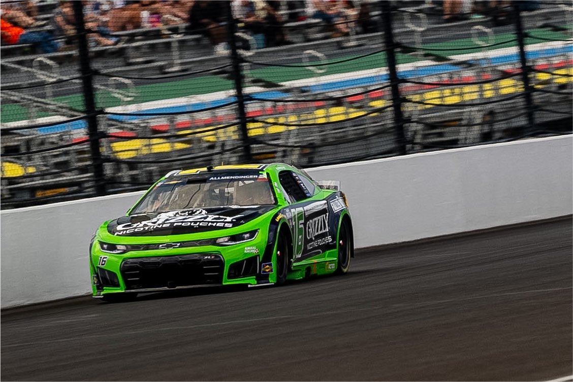 KauligRacing's tweet photo. 🔟 to go in The Brickyard 400. 

AJ: P25
Ty: P30 https://t.co/a9ImGI19JL