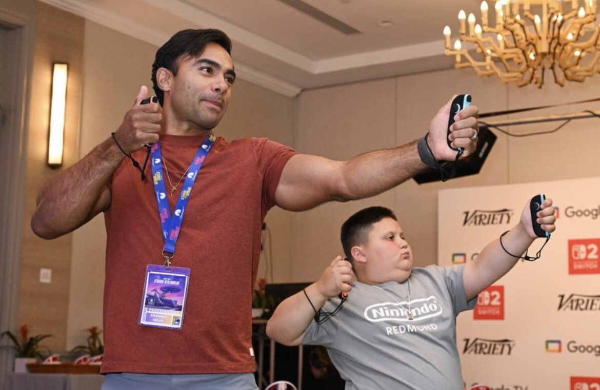 ConnerDaWaffle's tweet photo. Tyler what are you doing bro??? Go stop Sledge😭😭😭 https://t.co/qolCuo2Tbn
