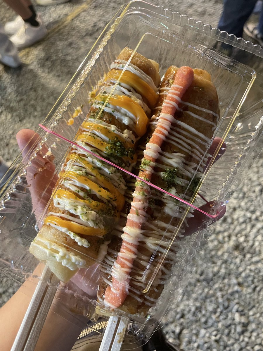 iroha0219's tweet photo. はしまき、はしまき

今は色んな種類が出てるのね
今回は、チーズ味と、明太マヨ味 https://t.co/z3ZY1WackC