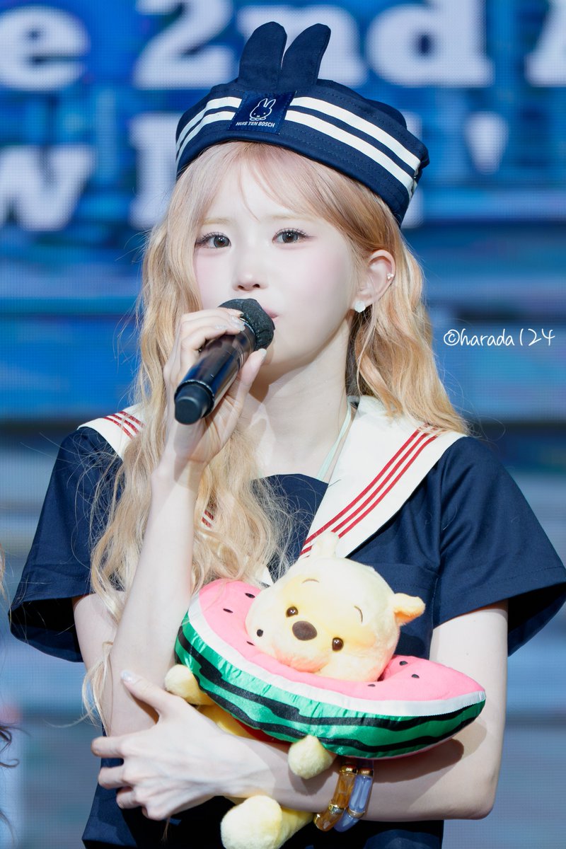 harada9_29's tweet photo. 260726 fromis_9 JumpUp fan sign

#fromis_9 #프로미스나인
#송하영 #하영
#SONGHAYOUNG https://t.co/odSCTpk7MA
