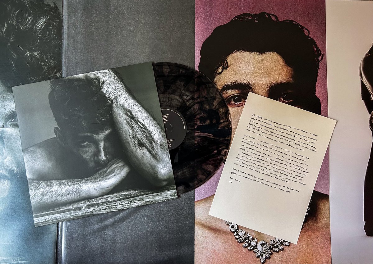 ErroGuss's tweet photo. Seja bem vindo Memórias Póstumas 🌼✨
#jão #memoriaspostumas #vinil https://t.co/gCaYn1G3dB