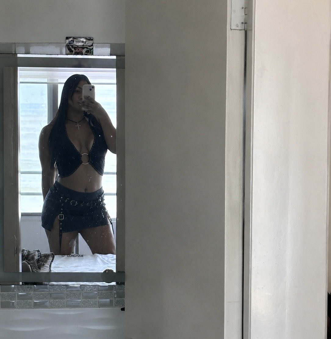 ninethxt's tweet photo. 💋 https://t.co/WfD54pgbsm