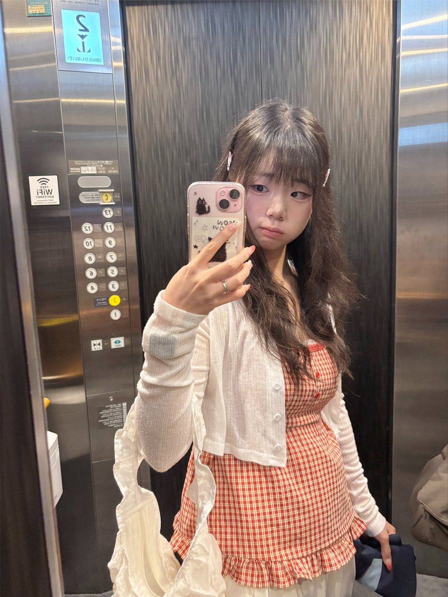 쥬 tweet media