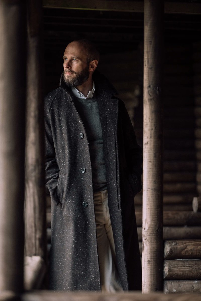 dieworkwear's tweet photo. Just look at their catalog: Harringtons, bridge coats, Balmacaans, and macs. Each garment is made in Salford, just outside of Manchester, using textiles traditional to the region, such as Ventile, Melton, and bonded cotton. https://t.co/4bE5GICm0P