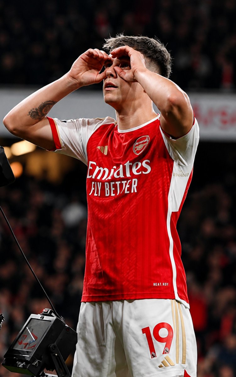 Ødegaard Fan Accounts. tweet media