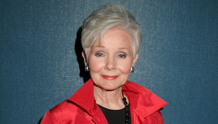 bredrew2's tweet photo. Hi Tarrell, 

It's so many to choose from but I'm going with the following. 

Nancy Hughes
Kim Hughes
Barbara Ryan
Carly Tenney Snyder 
#ATWT https://t.co/XWukAfo3Du