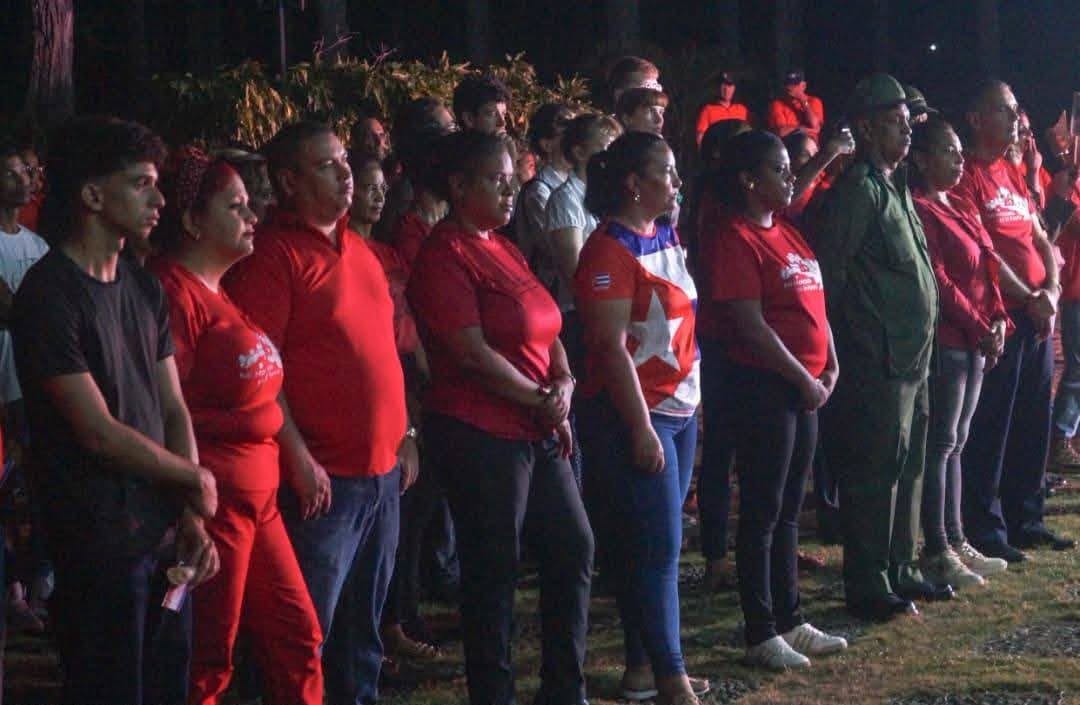 CNCTVGranma's tweet photo. Este domingo, bayameses rememoraron los sucesos del 26 de julio de 1953, cuando un grupo de jóvenes revolucionarios asaltaron el cuartel Carlos Manuel de Céspedes, hoy Parque Museo Ñico López, mientras ocurría el asalto al Cuartel Moncada en Santiago de Cuba. https://t.co/AjrUC0WRxn