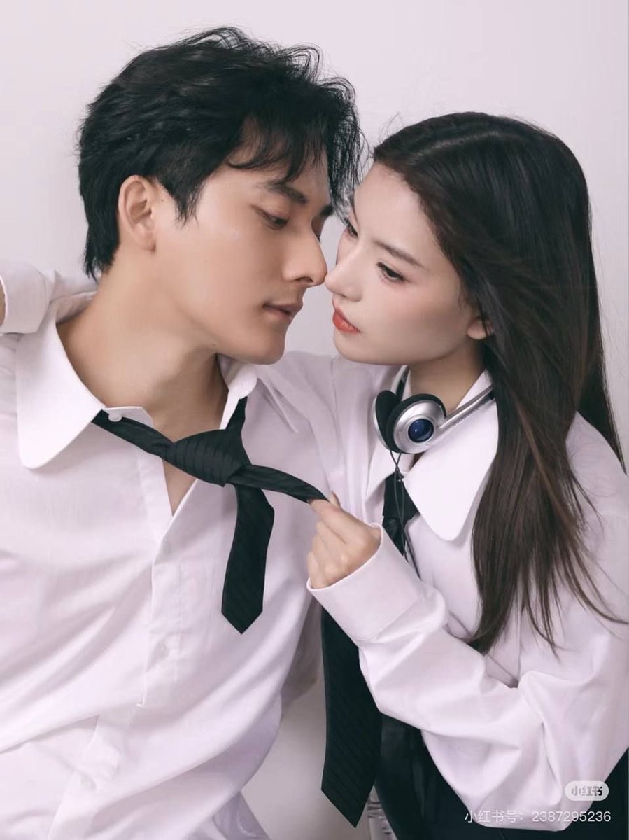aboshipper's tweet photo. i’ve seen so many photos from this magazine shoot, but this is my first time seeing this theme WOW https://t.co/X6hyHVmY6A