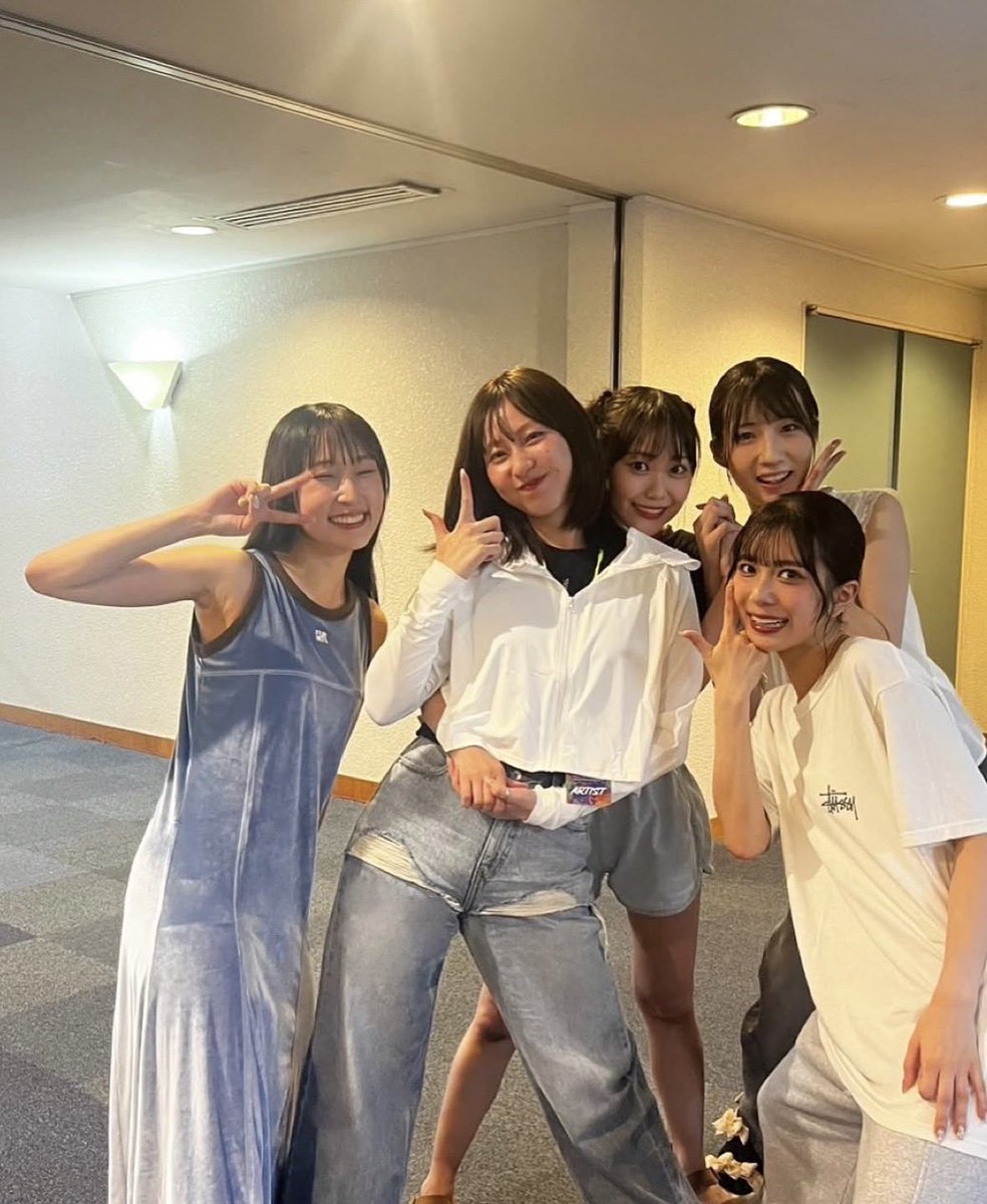 hello_123023's tweet photo. じゅーすの元祖推し
大好きなあーりー🍈

今では頼れるリーダーのるるも
あーりーの前では末っ子だった頃の顔に戻るのがすごく好き https://t.co/7MrROQRfnO