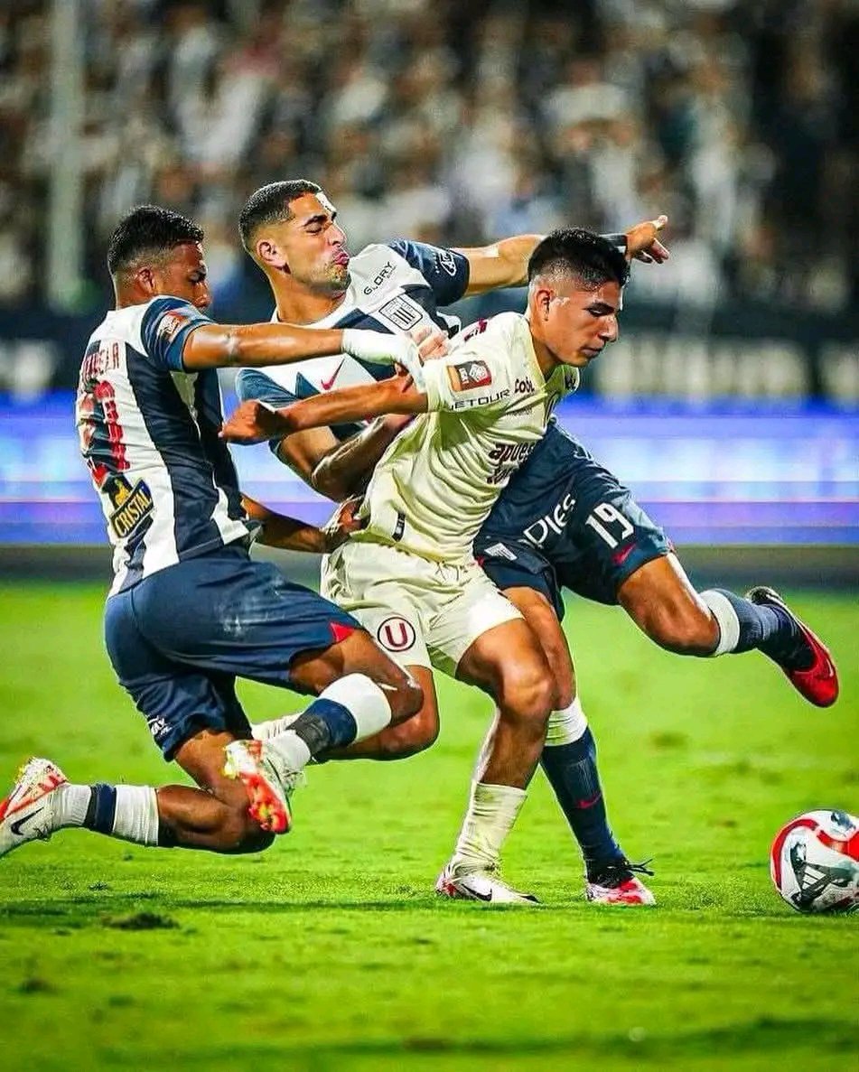jltimpo's tweet photo. Piero Quispe es nuevo jugador de Universitario de Deportes.

¿Opiniones? https://t.co/mfv8lLr7ka