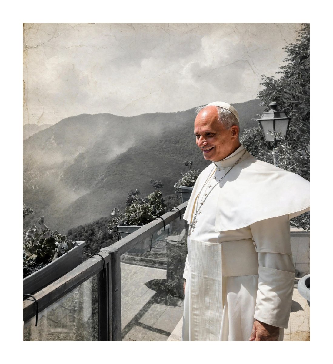 Pildorasdefe's tweet photo. Dios prefiere la pequeñez, signo de su amor discreto, que nos deja libres para acogerlo o rechazarlo, que busca abrirse camino incluso en medio de la cizaña, que actúa de forma escondida e invisible...

Papa León https://t.co/jeONQvNC2L