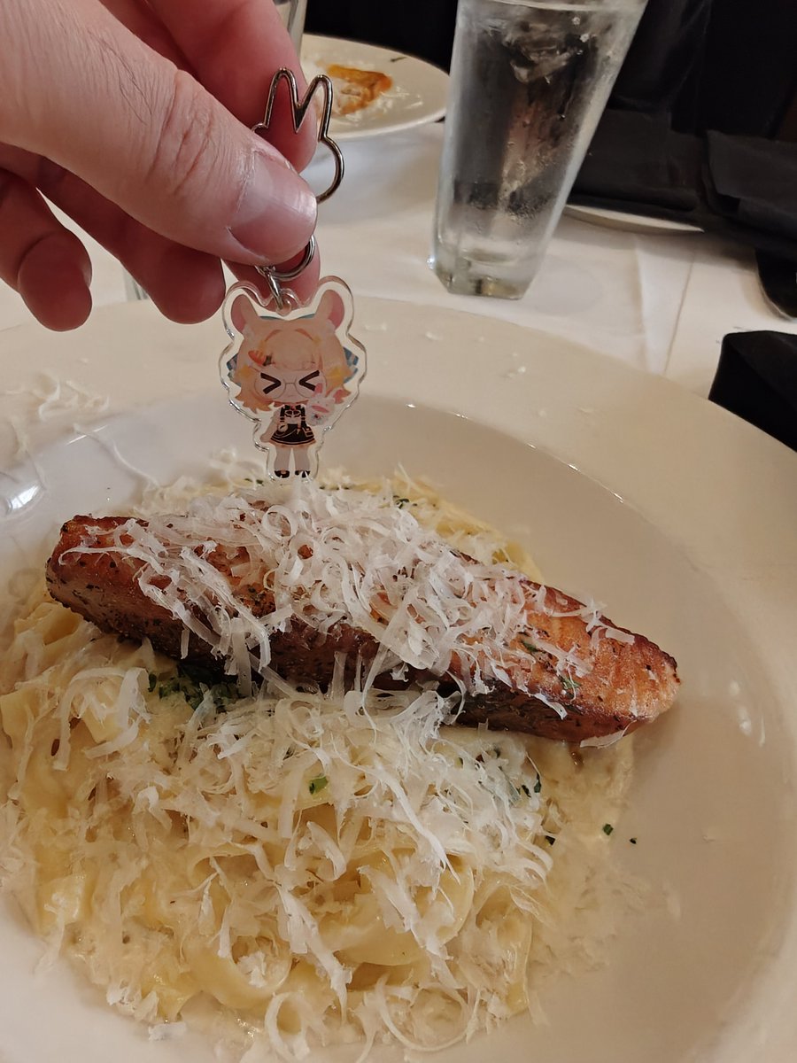 jinxszed's tweet photo. she's covered in cheese
#bunyusage https://t.co/FgWpI0BaQu