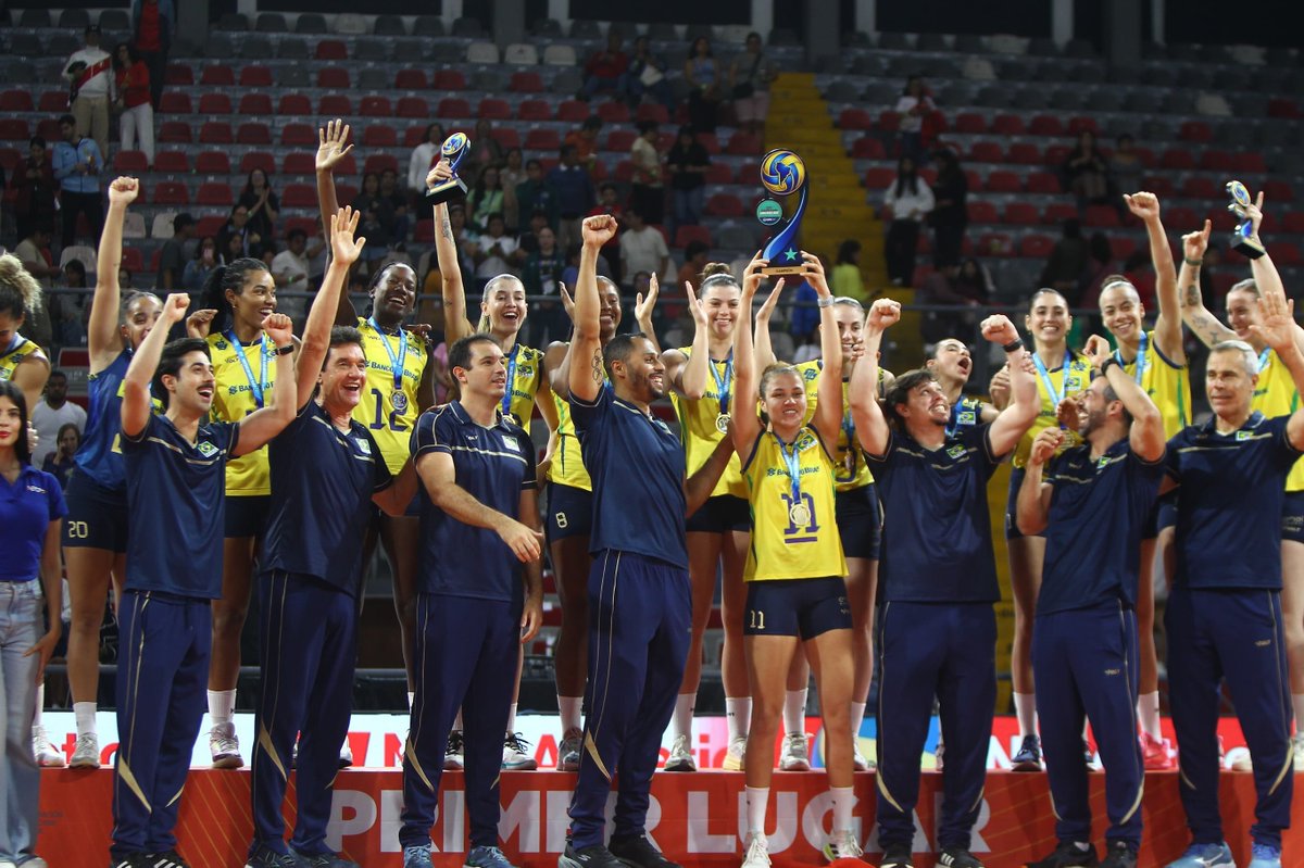 LOVELYHITTER's tweet photo. ⠀⠀
⠀⠀⠀⠀⠀somos campeãs! muito feliz
ㅤㅤㅤㅤcom a oportunidade de representar
ㅤㅤㅤ a seleção neste campeonato, dei 
ㅤㅤㅤtudo de mim para conquistar esse
ㅤㅤㅤtítulo junto com minhas companheiras,
ㅤㅤㅤque são incríveis! mais do que feliz com
ㅤㅤㅤo resultado. 🥇🫶🏻
ㅤ https://t.co/LL5fn2BT8V