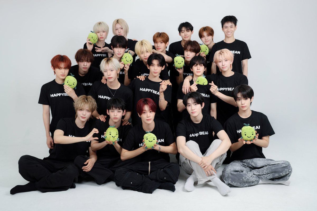 idntt_cosmo's tweet photo. 꿈을 찾아가는 아이들에게
멈추지 않을 용기를 💫

idntt 해피빈 굿액션이 오픈되었습니다 💚
idntt와 함께 아이들의 꿈을 응원해주세요!

네이버 해피빈ㅣ굿액션
🔗 https://t.co/TwlUcuhiuK

#idntt #아이덴티티
#Kids_Return #itsnotover https://t.co/7KhxQx2ef6