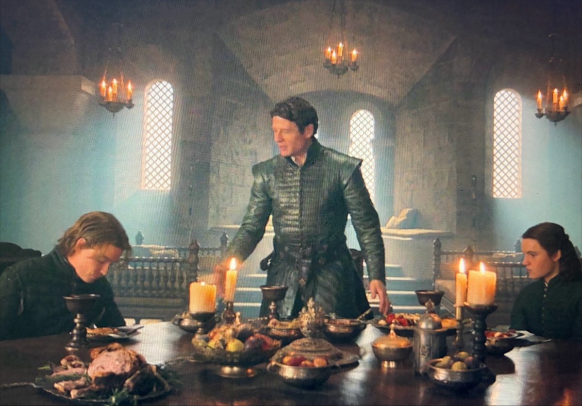 alicenttism's tweet photo. top ten worst family dinners 💚 https://t.co/AHE7JN3DNK
