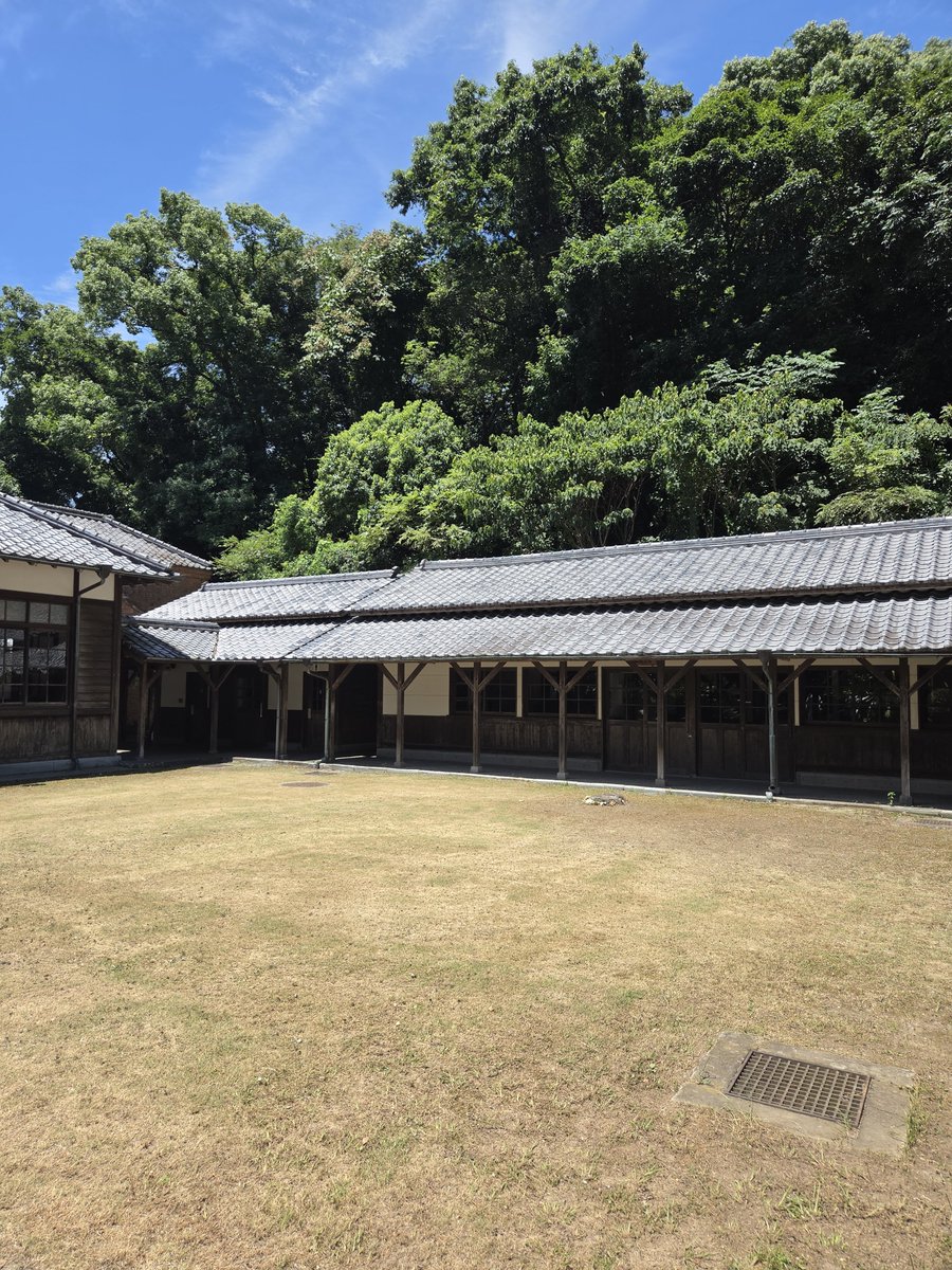 244Manami's tweet photo. 旧裁判所の中
寅に翼のロケ地でも良いくらい
素敵な建物 https://t.co/dNJSiKGeRs