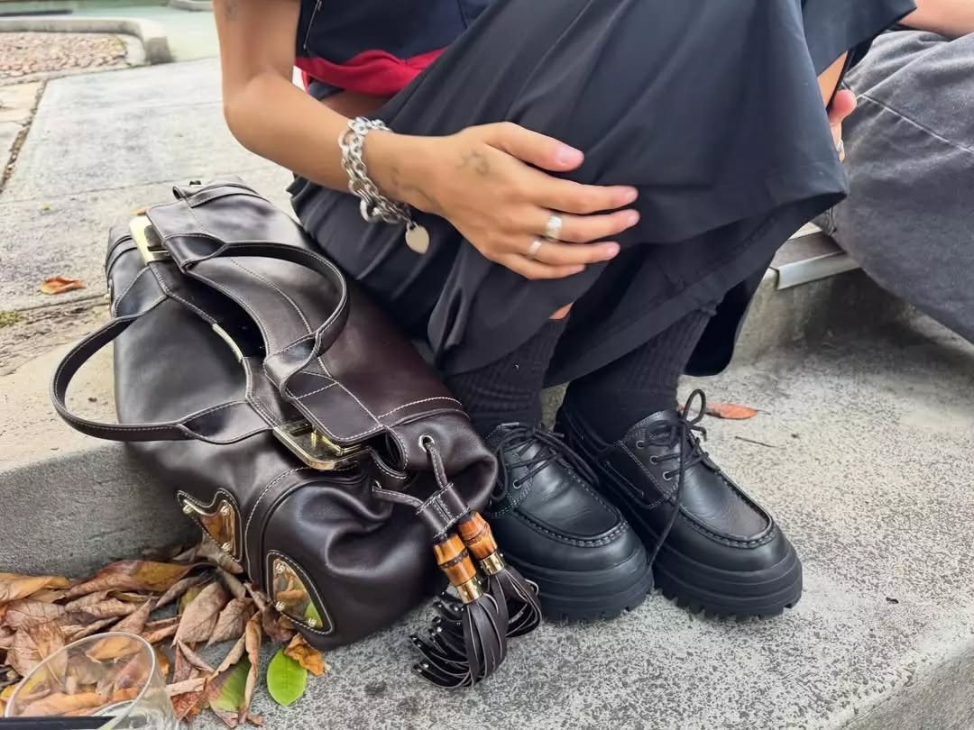 windsorsmitkiga's tweet photo. DIAL curbside 🖤 worn by @ https://t.co/4mGwqYZqWo