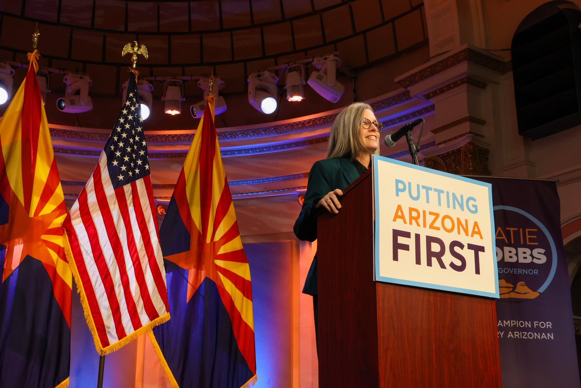 katiehobbs's tweet photo. 100 days out, Arizona. 

Let’s go win this. https://t.co/qCNXRPayYW