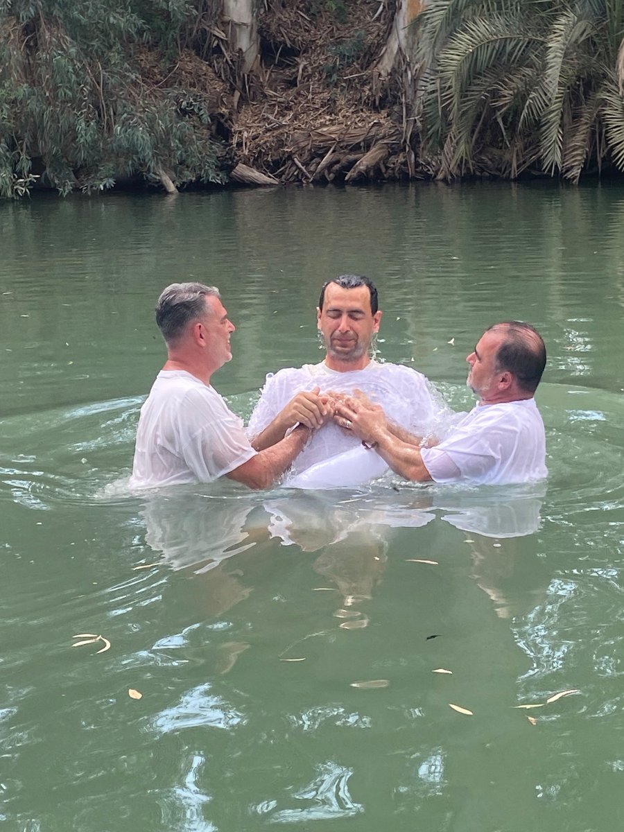 BalleriniOK's tweet photo. Bautismos en el río Jordán.
Sumate al próximo en 2027 haciendo relidad el sueño de conocer la tierra de Jesús @unviajealabibliagb
#unviajealabibliagb
#gabrielballerini
#turismoisrael
#riojordan https://t.co/Pr0flGx0wP