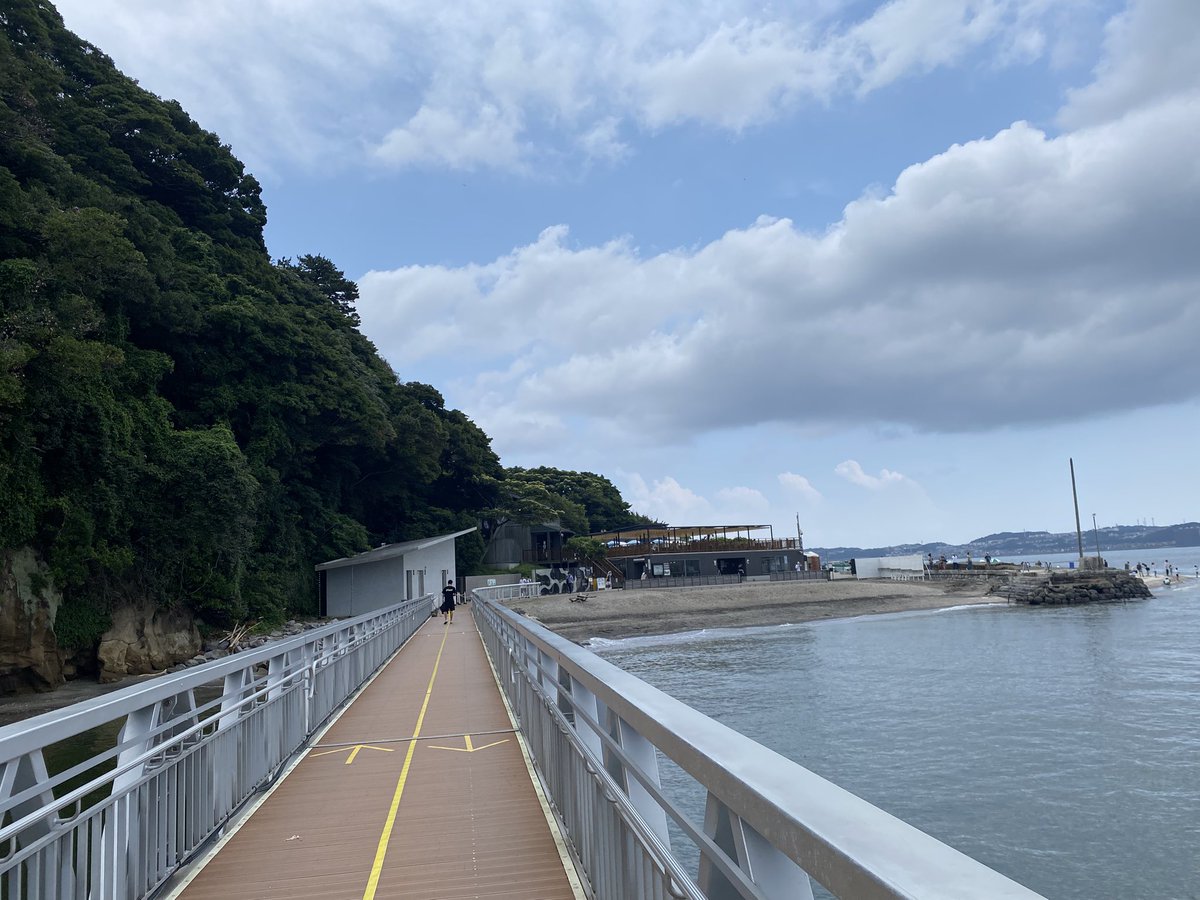 fym1130's tweet photo. ライブの翌日、黄金の月のPV撮影があった猿島へ
その①
とても自然豊かな素敵な所でした☺️
シカオちゃんがここで撮影したんだなんて思いながら島内を散策。
暑い中でしたがとても感慨深いよき1日となりました😊
ご一緒してくれたスガ友さんありがとう！
#猿島
#スガシカオ
#黄金の月
#聖地巡礼 https://t.co/Xo4dw7NiG9
