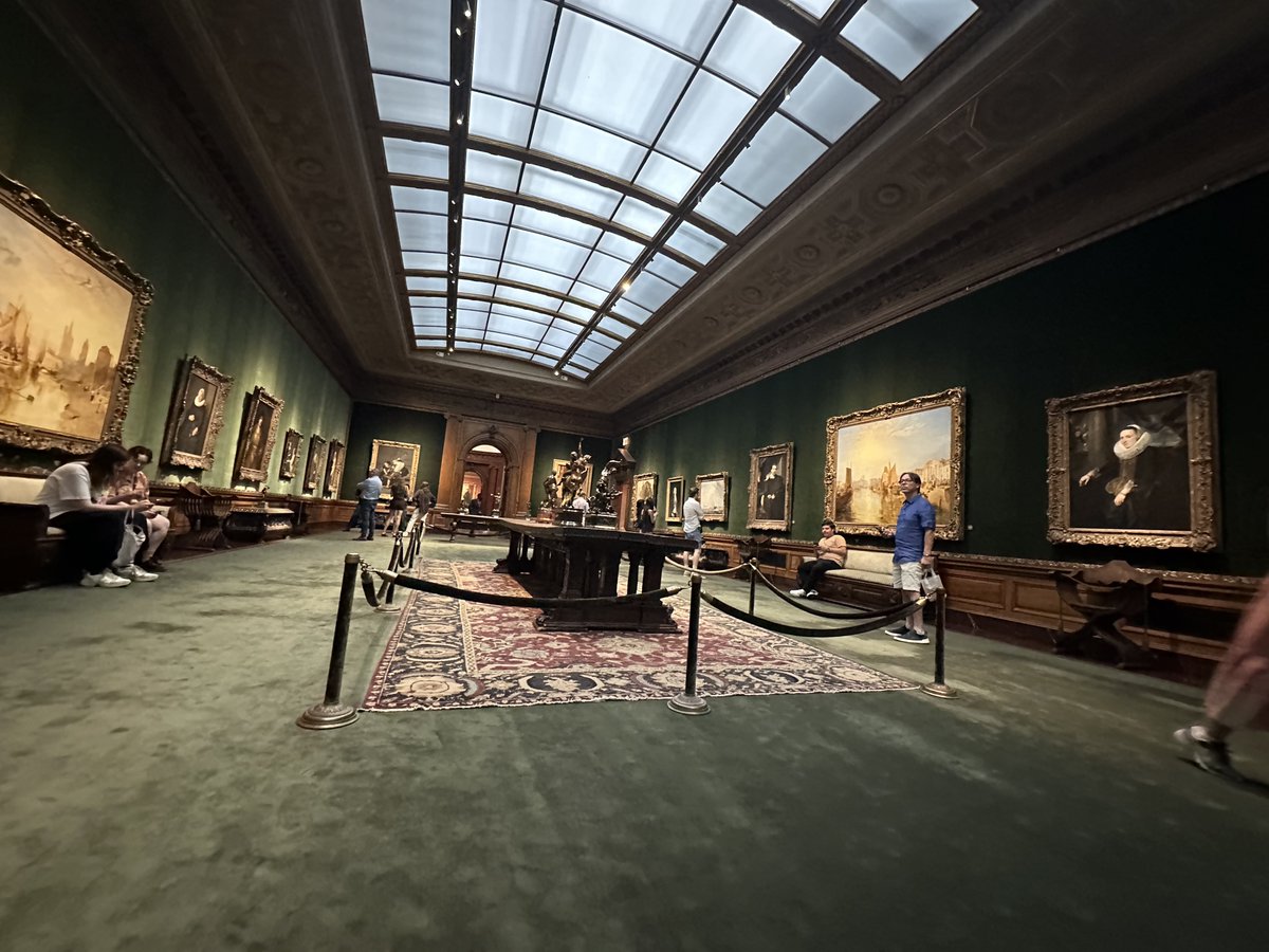 architext14's tweet photo. Spent this afternoon experiencing half a billion dollars worth of renovations.  the herzog de Meuron’s park armory and selldorf’s frick collection. https://t.co/GzfWG8zjvz