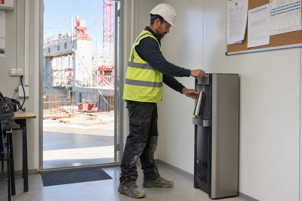 FontaineEau's tweet photo. Installation de fontaines à eau pour chantiers de construction : https://t.co/NQPMTTTaXz https://t.co/WAl3g5xzMx