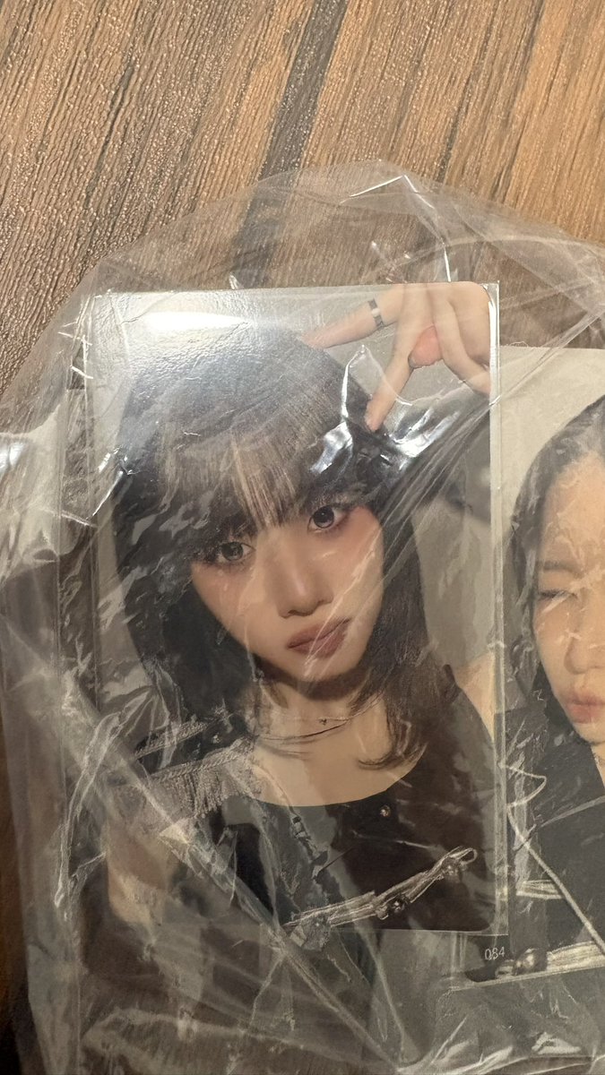 Vc4Bt's tweet photo. ME:I WAY アリーナツアー 交換

【譲】事前7000トレカ（笠原桃奈 高見文寧）

【求】同種 山本すず　清水恵子

8/1-2 有明　手渡し希望
お気軽にお声掛けください🥰
 #ME_I  #ME_I_交換  #ME_I交換
（未開封のためビニール越しの写真になっております） https://t.co/euOFiMzBP7