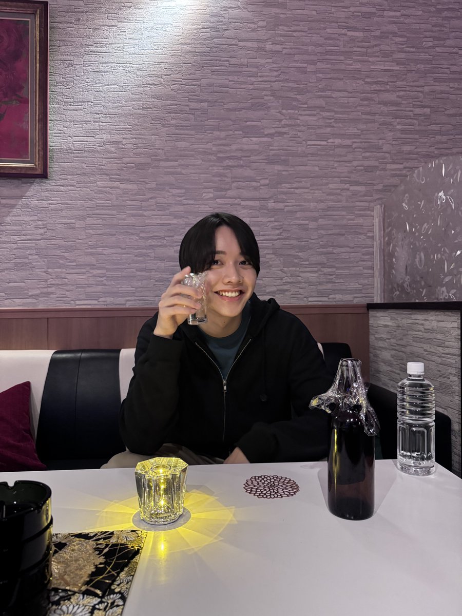 _7mp_official_'s tweet photo. ／
『#世にも奇妙な物語 FODの特別編』
2編目「下請け」
オフショット📷✨
＼

IMP.7人が“裏社会の住人”を演じる
2編目「下請け」は
FODにて配信中🎥
▶︎ https://t.co/R0bdiBf4kP

@yonimo1990 #下請け奇妙 https://t.co/19gIACuStL