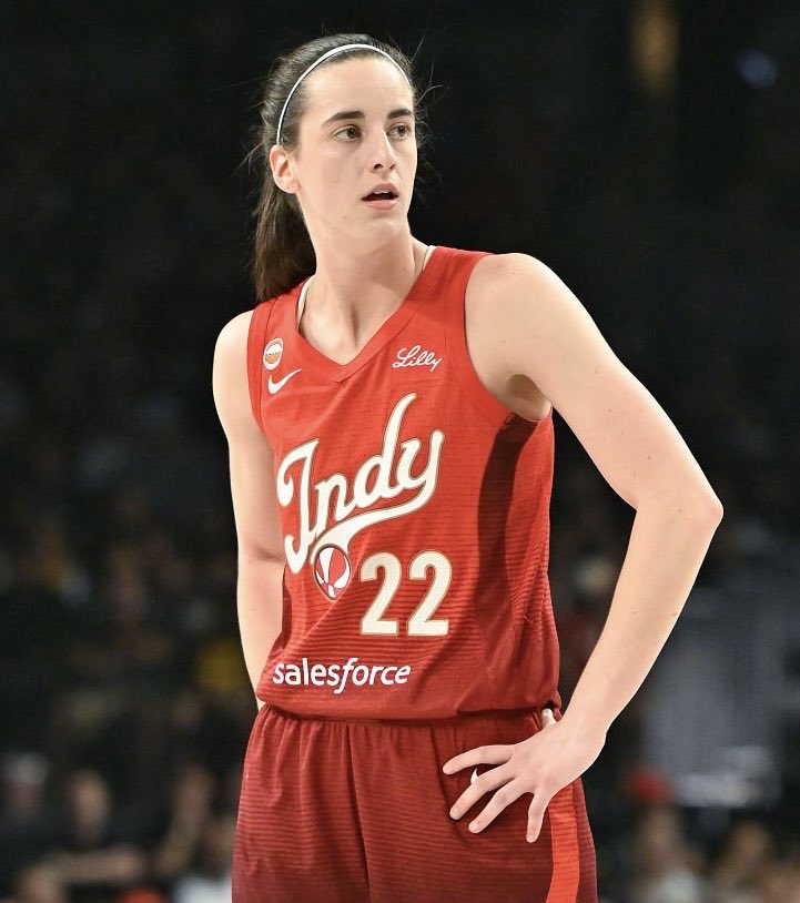 PolymarketHoops's tweet photo. Caitlin Clark has the longest average 3PT shot distance in WNBA HISTORY (27.3 ft).

That’s further than Steph &amp; Dame 😳 https://t.co/Uj1QrpqPDl