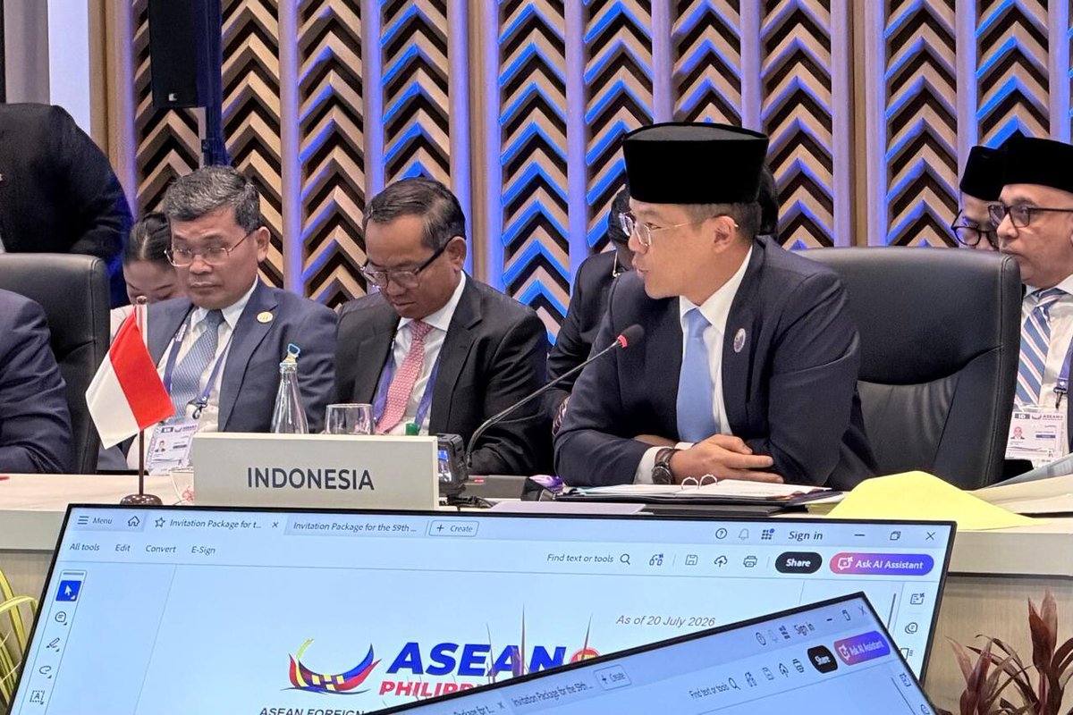 Kemlu_RI's tweet photo. Menteri Luar Negeri RI Sugiono menegaskan bahwa kredibilitas ASEAN akan ditentukan oleh kemampuannya menerjemahkan berbagai komitmen menjadi hasil nyata bagi masyarakat dan stabilitas kawasan. Hal tersebut disampaikan Menlu Sugiono pada sesi pleno Pertemuan ke-59 Menteri Luar Negeri ASEAN (ASEAN Foreign Ministers’ Meeting/AMM) di Manila, Filipina (21/7). 

Selengkapnya: https://t.co/GQyGf27g7e