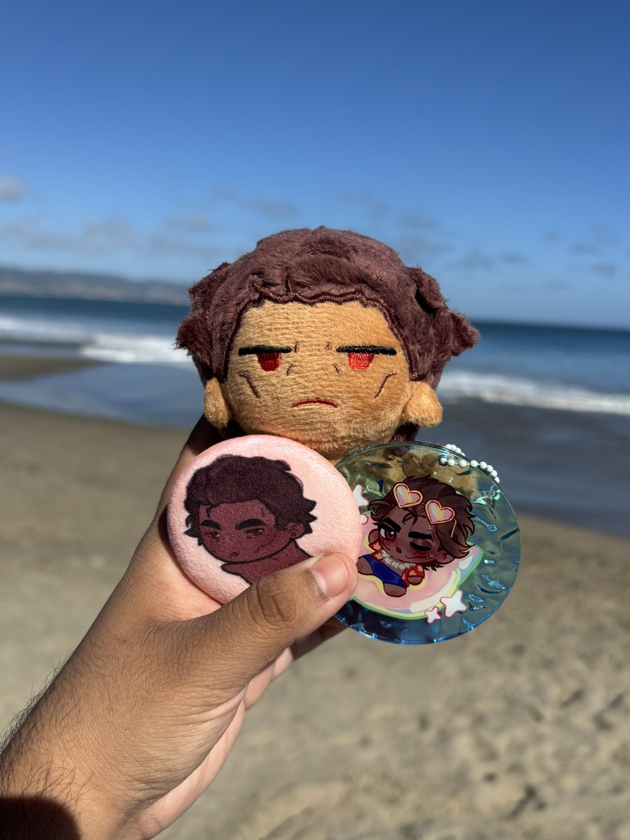 xochiicito's tweet photo. getting some much needed california sun ☀️ https://t.co/CCuOVGofg3