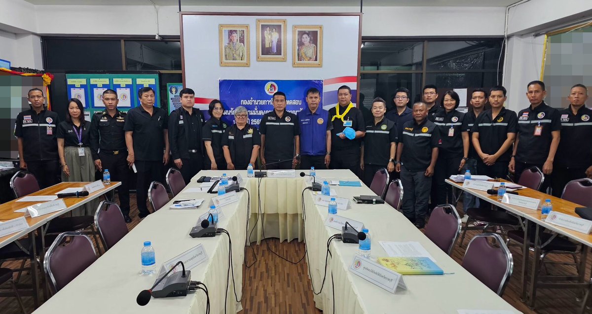 Ratchaburi_isoc's tweet photo. #cpx
24 ก.ค.69, 08.00 น. พ.อ.ศตายุ จันตาศาลา รอง ผอ.รมน.จังหวัด ร.บ.(ท.) พร้อมกำลังพล กอ.รมน.จังหวัด ร.บ. และส่วนราชการที่เกี่ยวข้อง เข้าร่วมฝึกทดสอบแผนรองรับภัยคุกคามความมั่นคง ประจำปี 2569 ณ ห้องประชุม กอ.รมน.จังหวัด ร.บ. ซึ่งในวันนี้เป็นวันสุดท้ายของการฝึก

#กอรมน #ราชบุรี https://t.co/VtvRyBgCxw