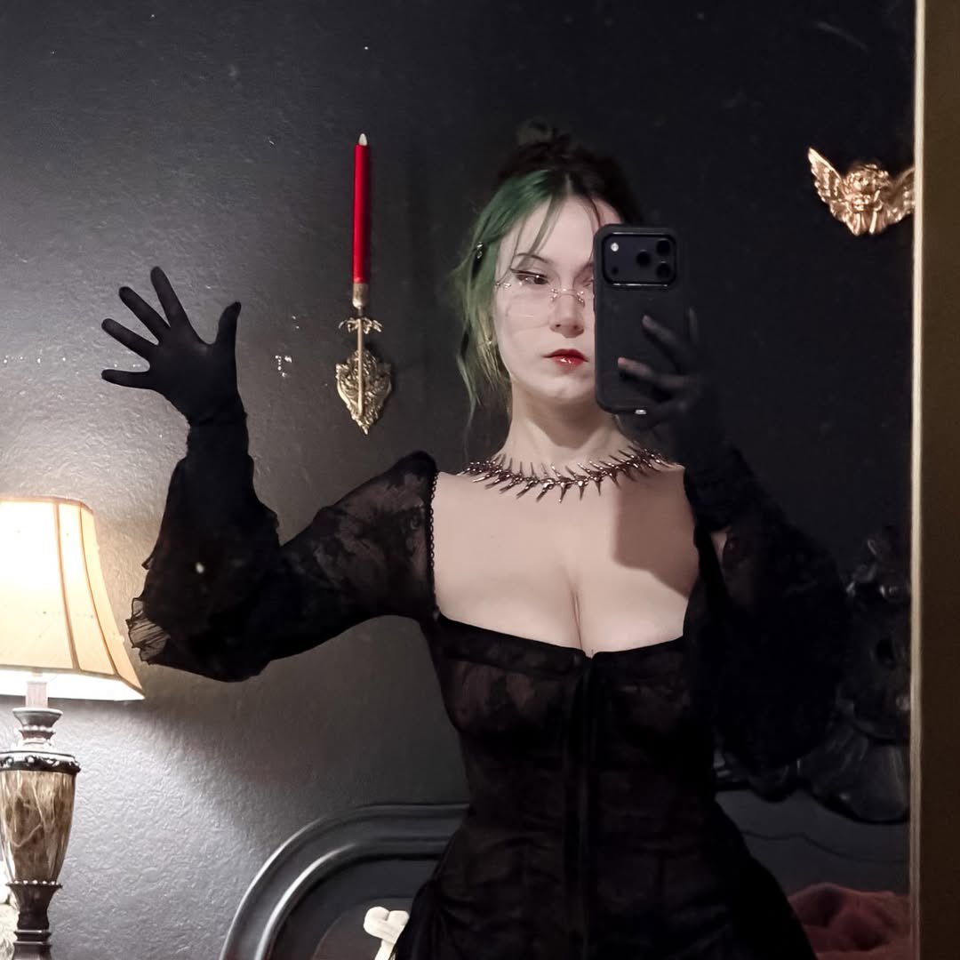 juliet_langford's tweet photo. Come find out why I’m the queen of role play 
Mommy for all adult babies and sissy ⚜️👠👙🔞👄
#sissy #crossdressers #slut #cunt #trans #gay #queen #viral #repost https://t.co/m4D7RSTv2u