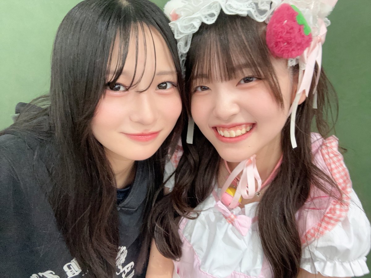 おはよ〜 可愛いさんたちが起きましたよ🍓 ＠nmb48_juna_17