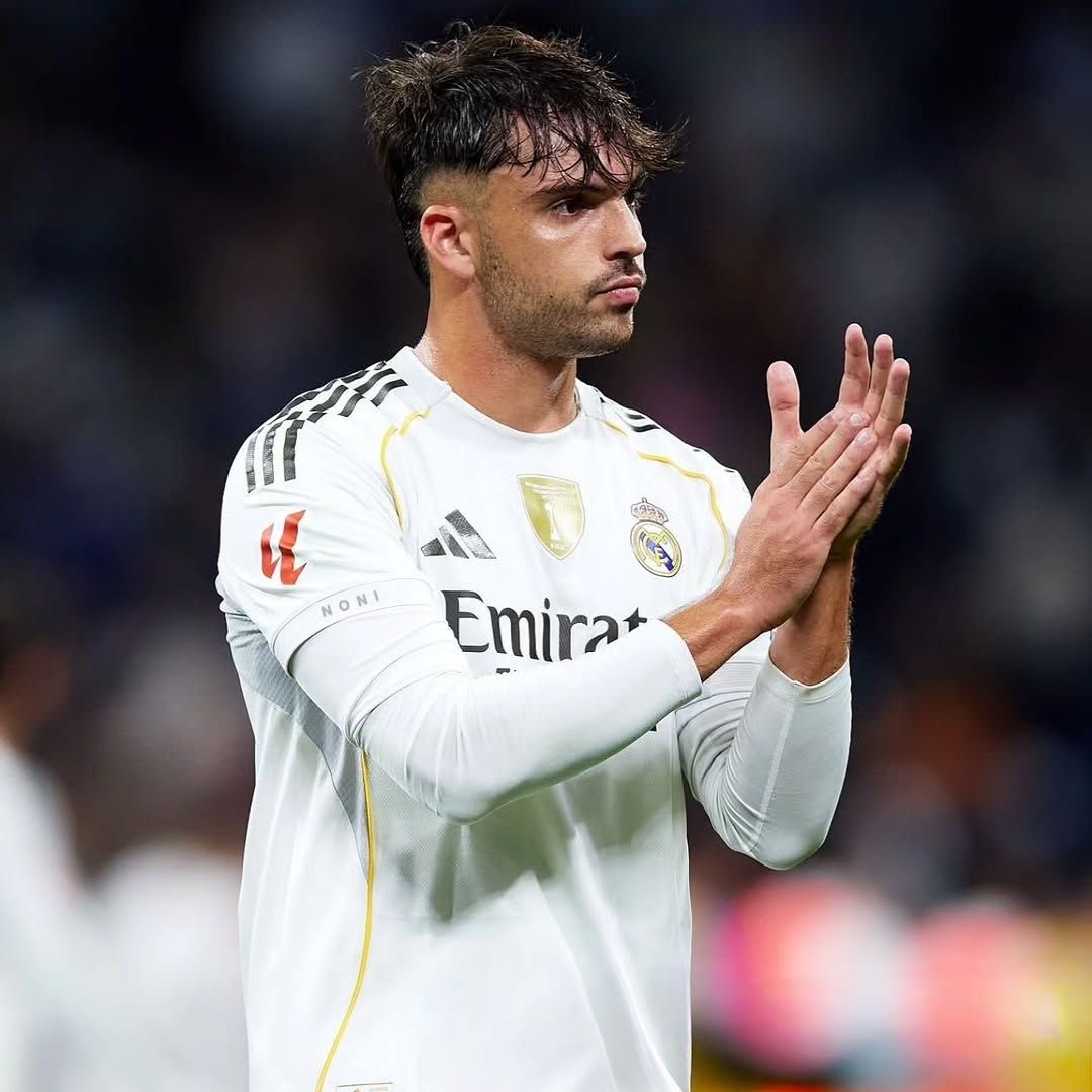 MadridXtra's tweet photo. 🚨 JUST IN: Real Madrid will NOT sign a CB unless Raúl Asencio leaves.

He still wants to STAY. @AranchaMOBILE https://t.co/dNw6RsLDvi