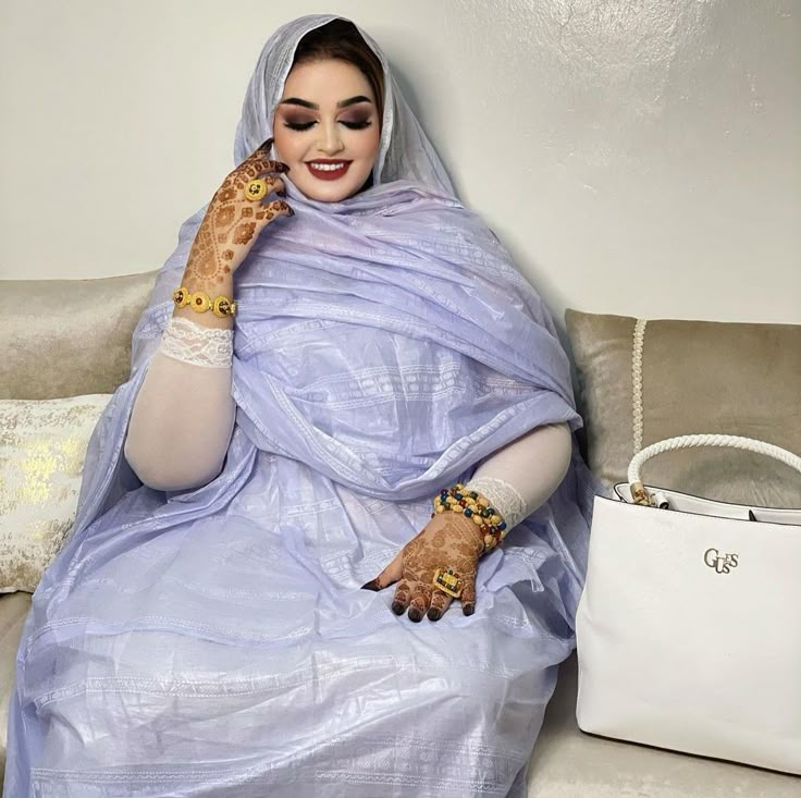marie_taba's tweet photo. 🌸 الموريتانيَّةُ جَمْعَتْ بَيْنَ الجَمالِ، وَالحَياءِ، وَالأَصالَةِ. https://t.co/lZg2fm0Mm1