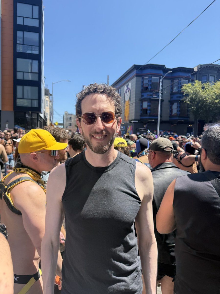 Scott_Wiener's tweet photo. Happy Dore Alley Street Fair! https://t.co/OzXHRCBVEh