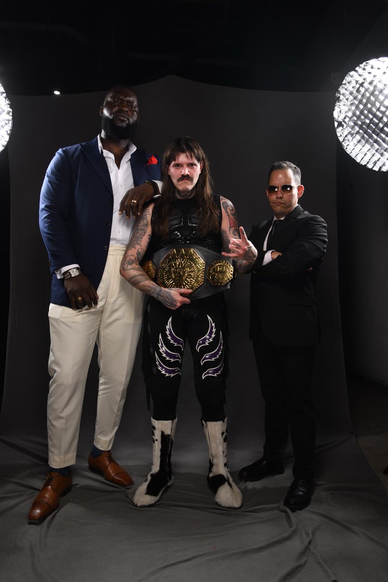 luchalibreaaa's tweet photo. ¡Esto fue un verdadero escándalo! 🔥📸 https://t.co/sdtgP4tQdC