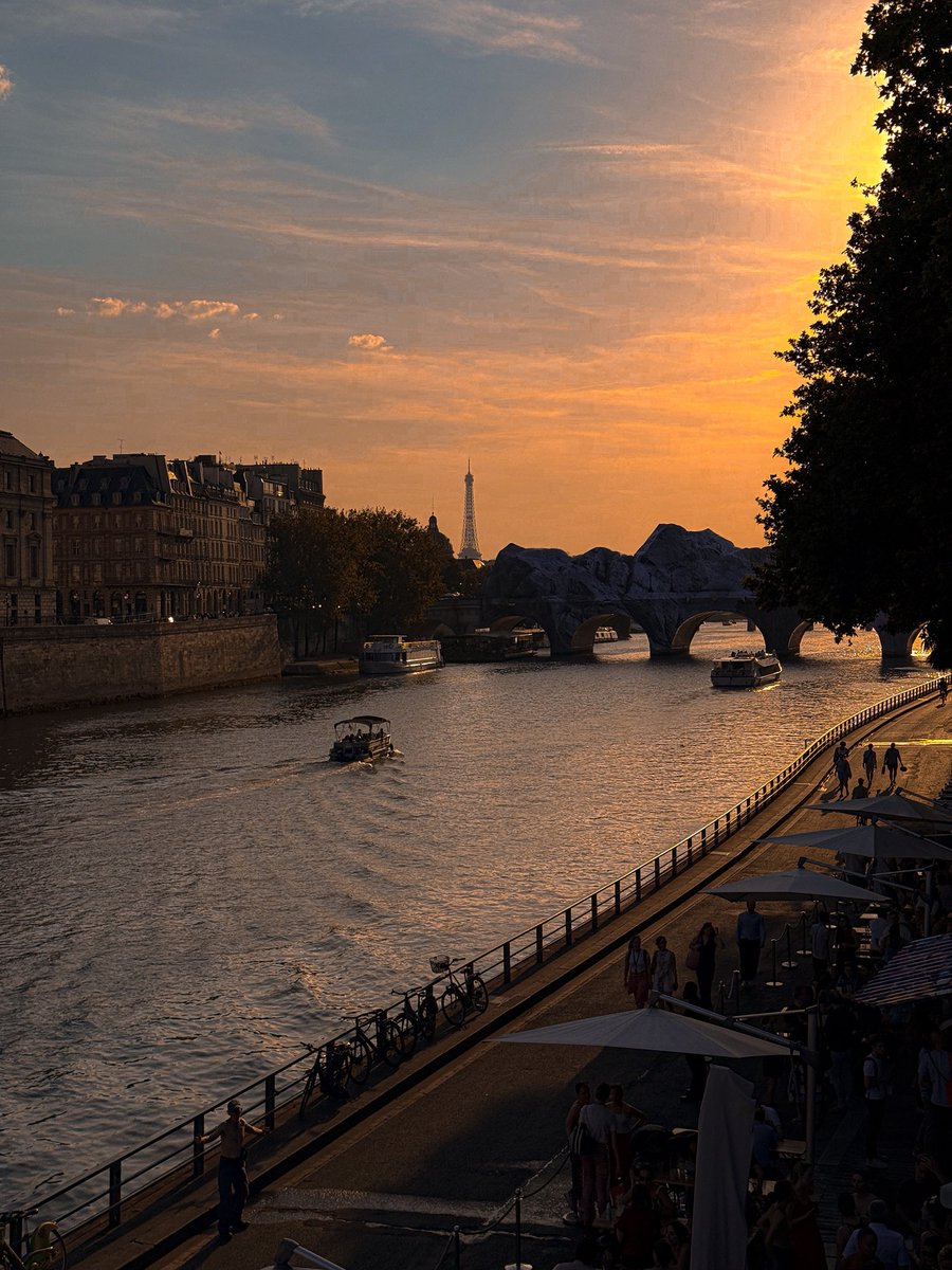 Zaid93k's tweet photo. C’est tellement CETTE ville https://t.co/tIti9mFnqb