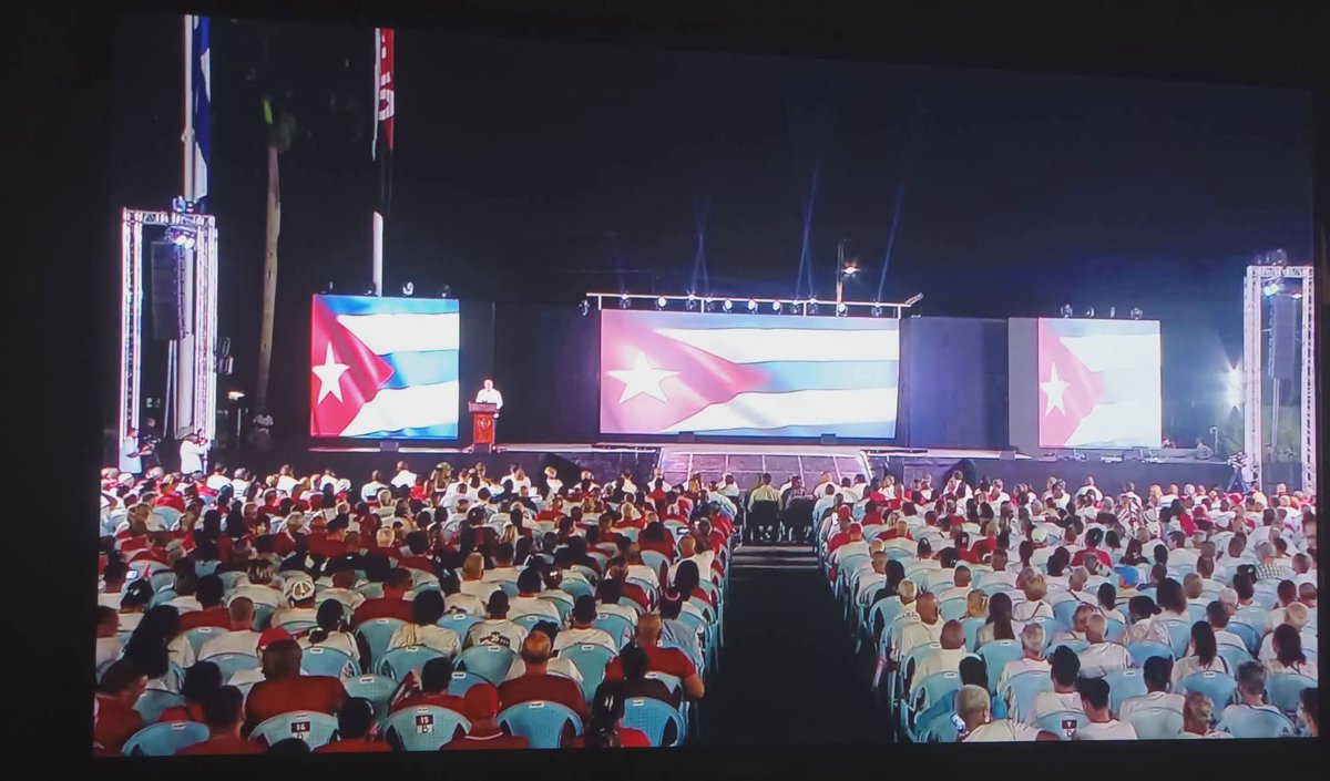 GrandaMorejon's tweet photo. 🇨🇺 @DiazCanelB, en #PinardelRío, durante el acto central nacional por el 26 de Julio, condenó el genocidio colectivo contra #Cuba impuesto parte del gobierno de los Estados Unidos.

#PinarEn26
#MiMoncadaEsLaPatria https://t.co/rTGVdw1kph