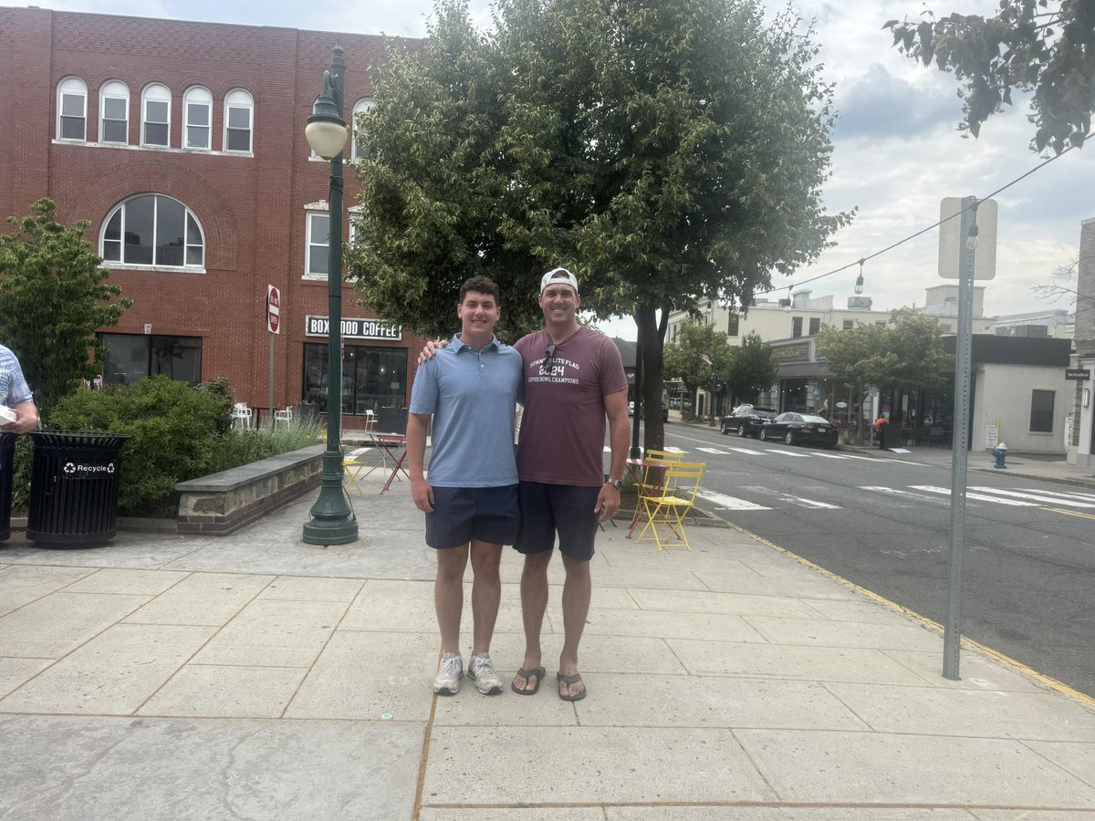 NickMarini37's tweet photo. I’ve had the opportunity to have former NFL long snapper and fellow Phillips Andover alum, @zdeossie as my mentor for the past year. It is an honor to learn from someone who has accomplished so much. Thank you for everything!

@cbrownandovere1 @ChrisPowers1937 @CoachRexyBBOL https://t.co/rnCX00guX0