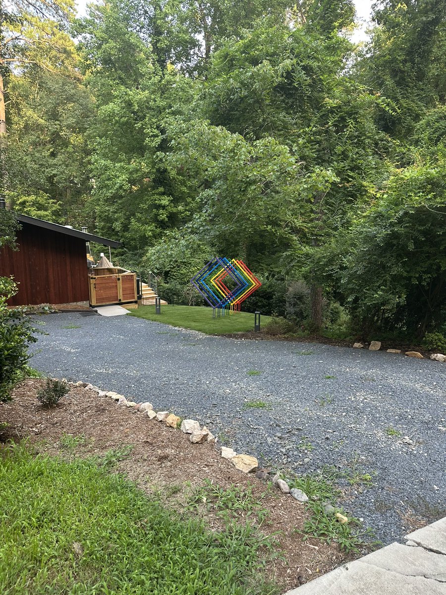 theclaystation5's tweet photo. you know you’re in a rich neighborhood when you walk by the house with the gay prism https://t.co/ae4cMtvm20