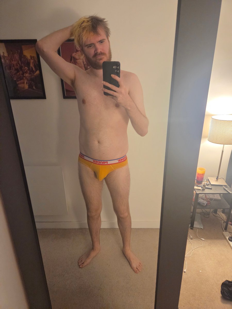 Dancho_1995's tweet photo. No prizes for guessing what I got up to in the shower 😇 https://t.co/dqHb7NJ22H